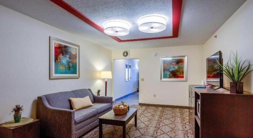 Hotel Western Nittany 2*