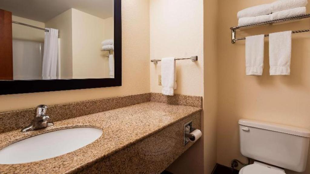 Western Nittany Hotel Milroy